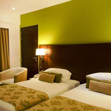 Ramee Grand Hotel And Spa, Pune Exterior photo