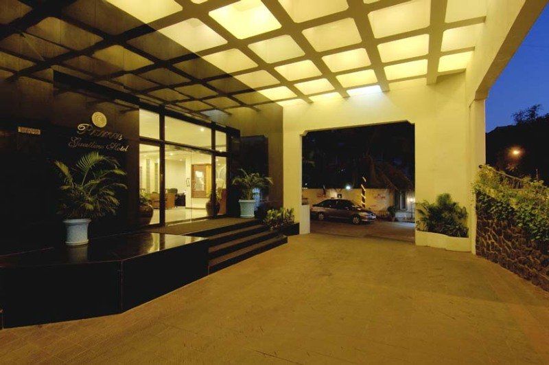 Ramee Grand Hotel And Spa, Pune Exterior photo