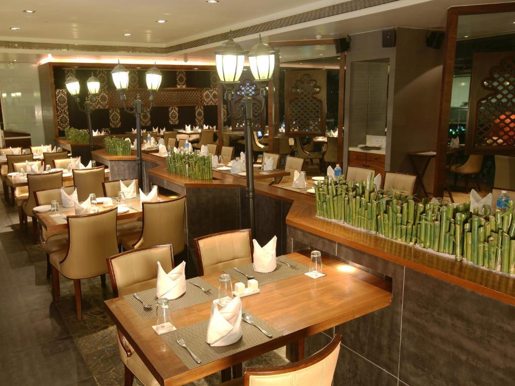 Ramee Grand Hotel And Spa, Pune Exterior photo