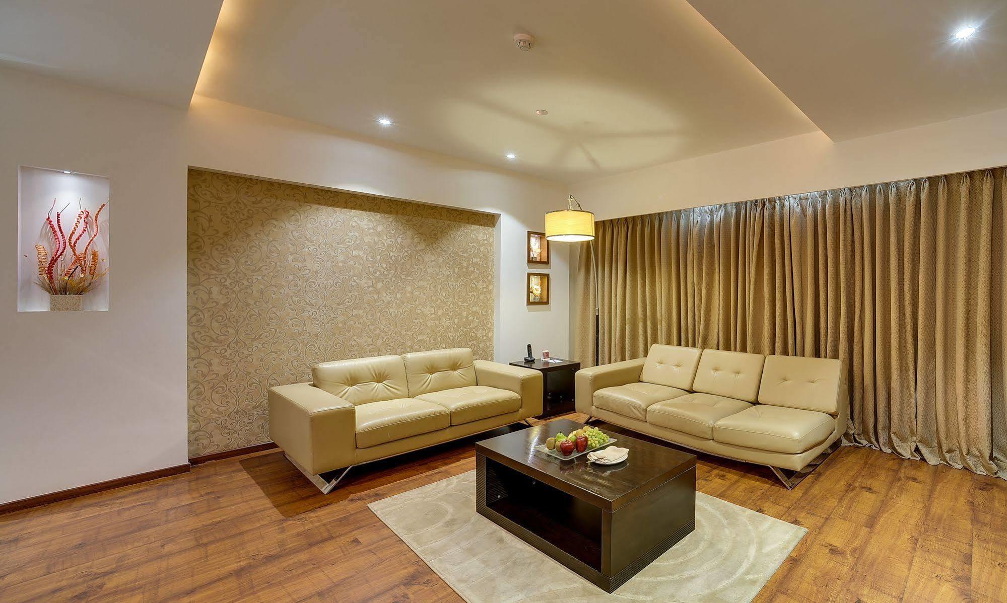 Ramee Grand Hotel And Spa, Pune Exterior photo
